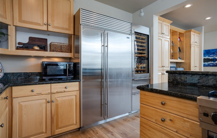 1064 Steamboat Boulevard Photo