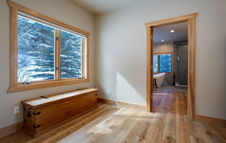 1064 Steamboat Boulevard Photo