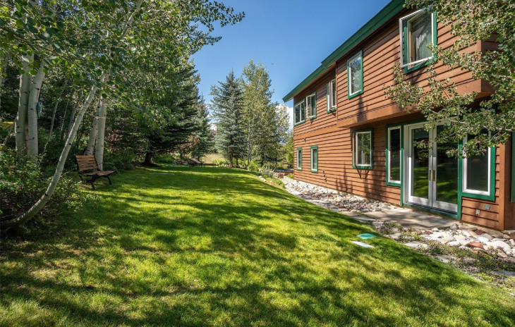 1064 Steamboat Boulevard Photo