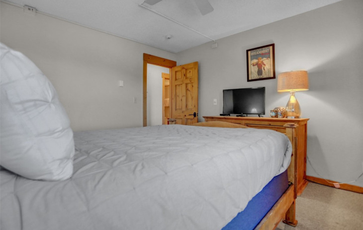 1805 River Queen Lane Photo