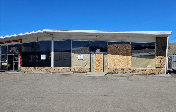 2400 Lincoln Avenue Photo