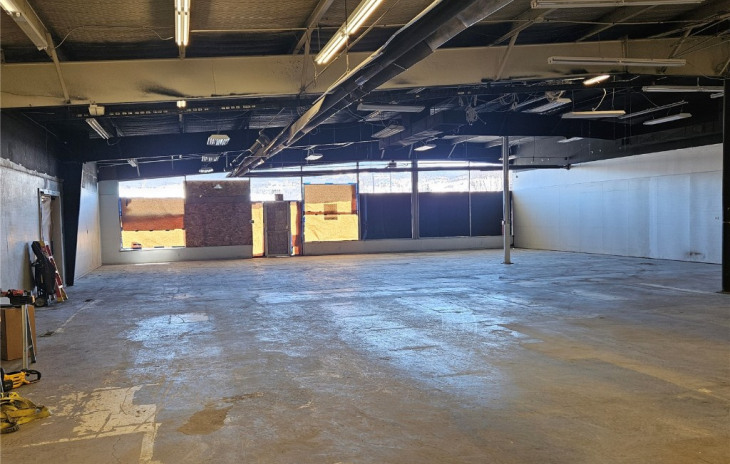 2400 Lincoln Avenue Photo