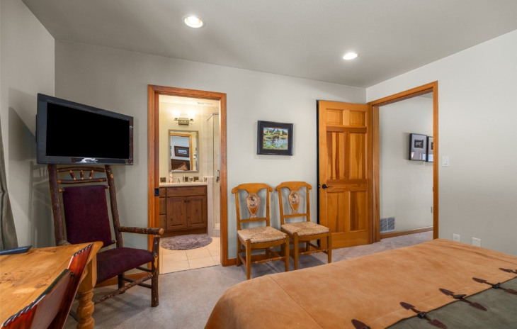 2838 Kitzbuhel Court Photo