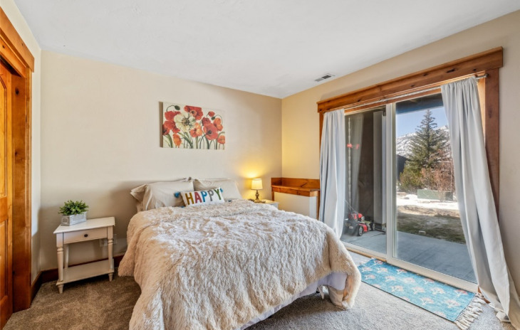 471 Mountain Vista Circle Photo