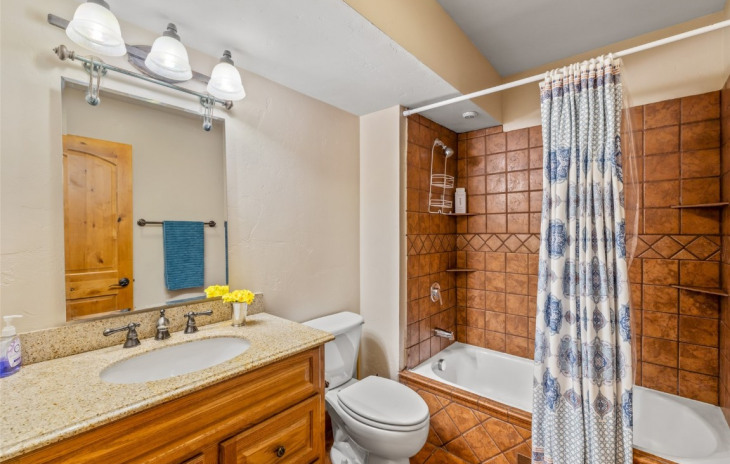 471 Mountain Vista Circle Photo