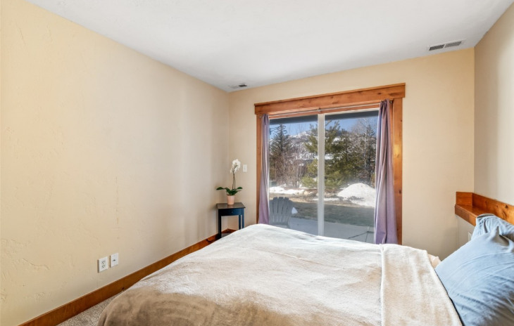 471 Mountain Vista Circle Photo