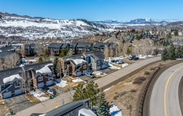 471 Mountain Vista Circle Photo