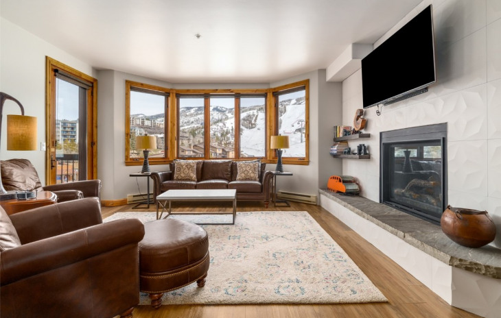 1875 Ski Time Square Drive Photo