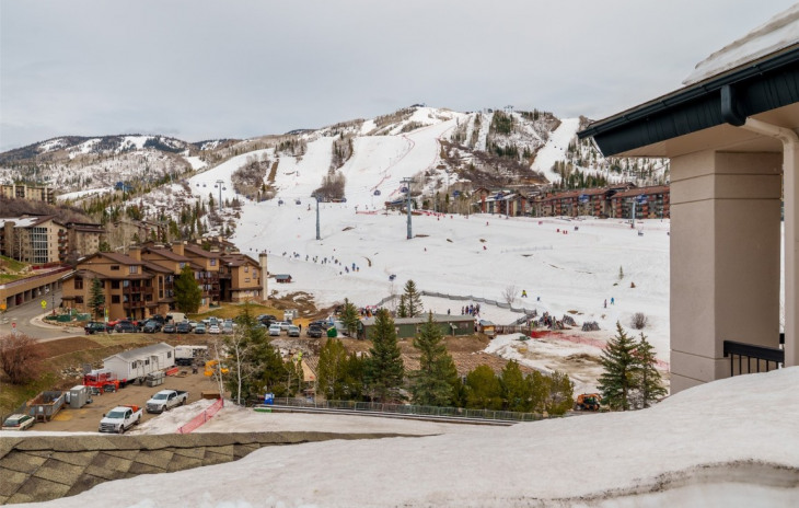 1875 Ski Time Square Drive Photo
