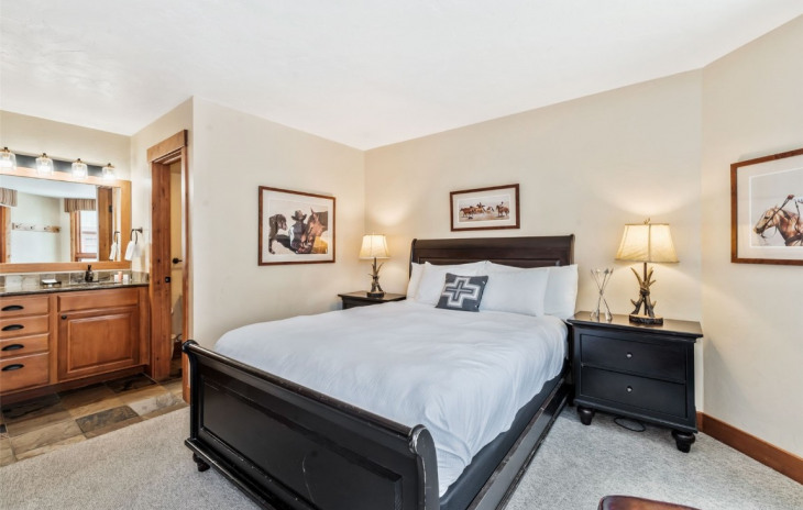 2700 Village Drive Photo