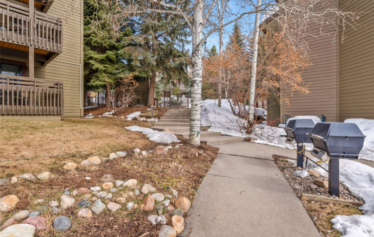 2700 Village Drive Photo