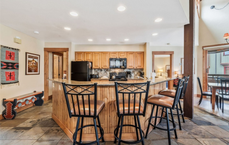 2700 Village Drive Photo