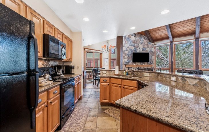 2700 Village Drive Photo