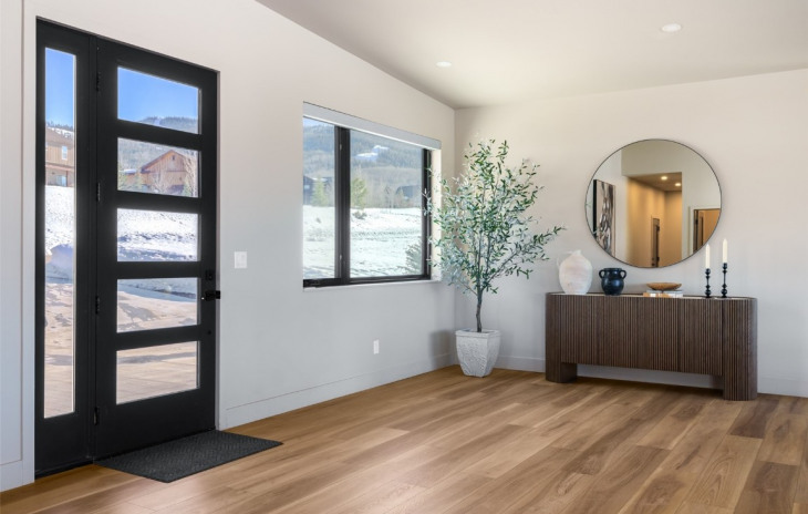 23395 Stageline Avenue Photo