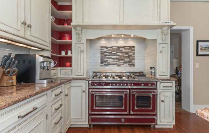 1031 Steamboat Boulevard Photo