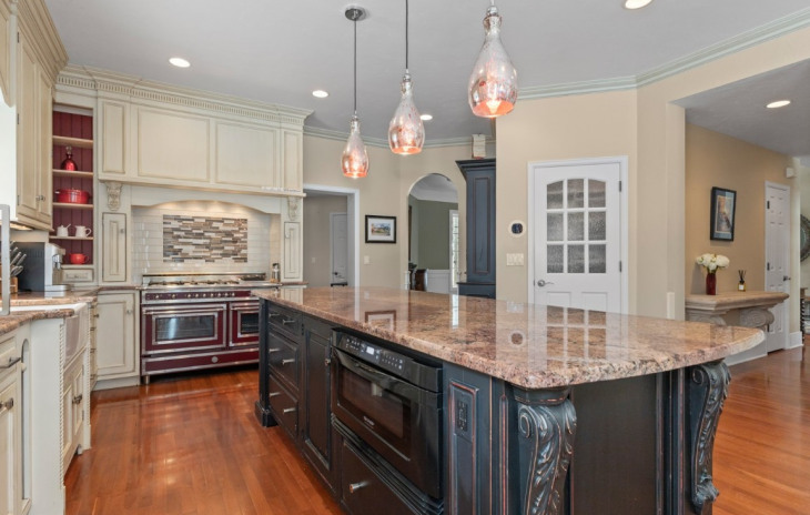1031 Steamboat Boulevard Photo