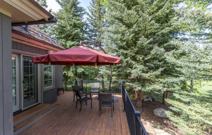 1031 Steamboat Boulevard Photo