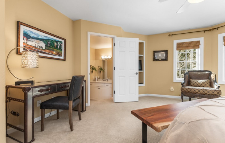 1031 Steamboat Boulevard Photo