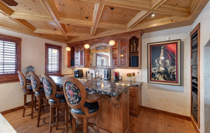 1031 Steamboat Boulevard Photo