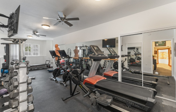 1031 Steamboat Boulevard Photo
