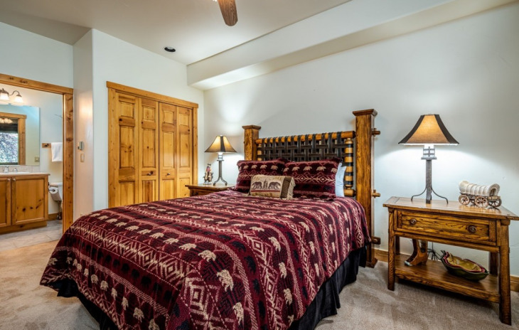 2755 Waterstone Lane Photo