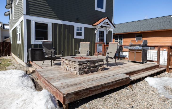 2328 Penny Lane Photo