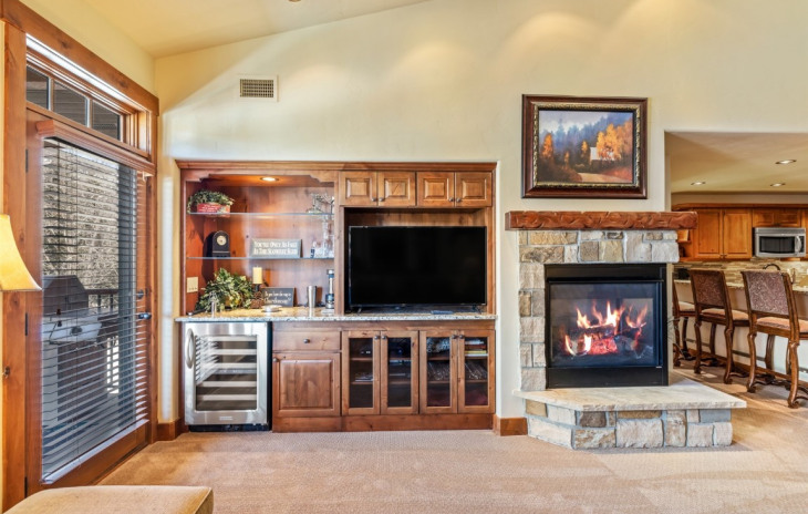 1800 Medicine Springs Drive Photo