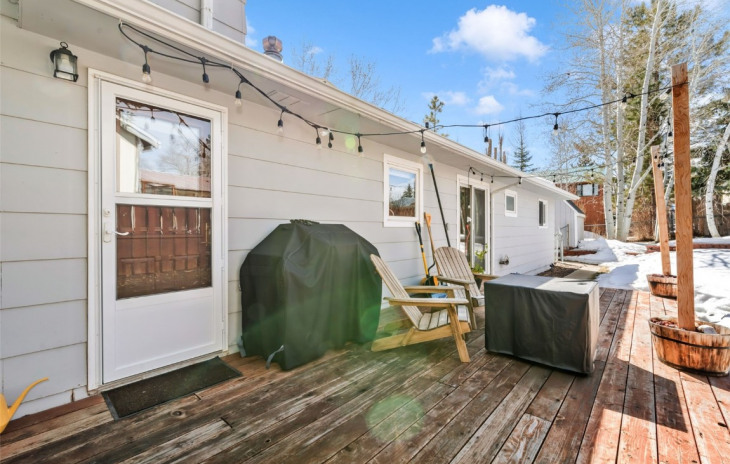 409 Clover Circle Photo