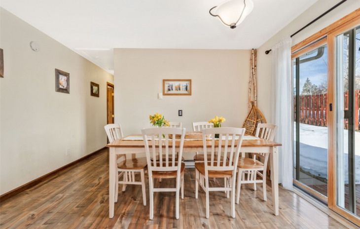 409 Clover Circle Photo