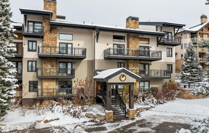 2322 Apres Ski Way Photo