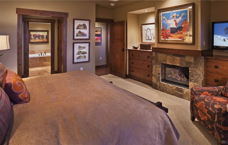 2250 Apres Ski Way Photo