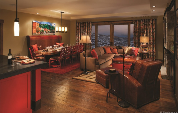 2250 Apres Ski Way Photo