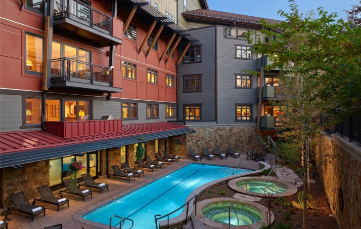 2250 Apres Ski Way Photo