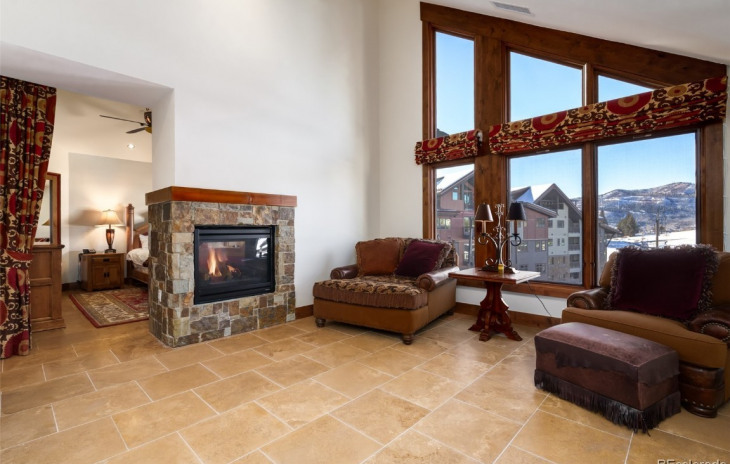 2250 Apres Ski Way Photo