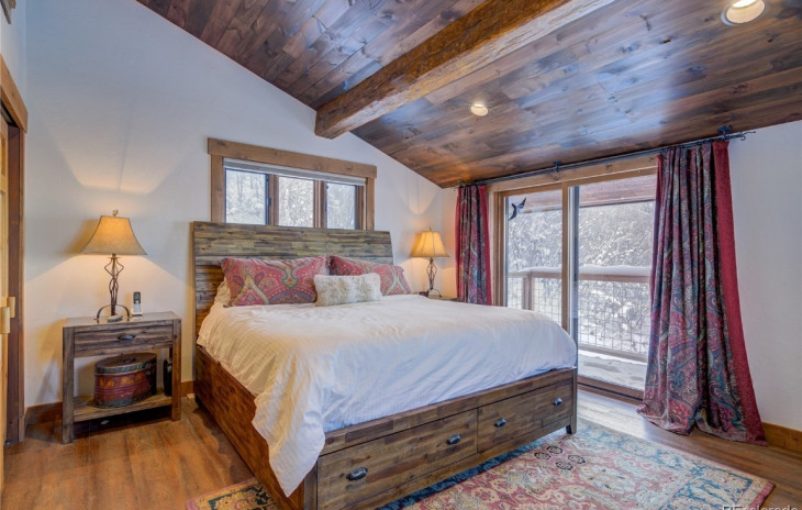 42209 Deer Road Photo