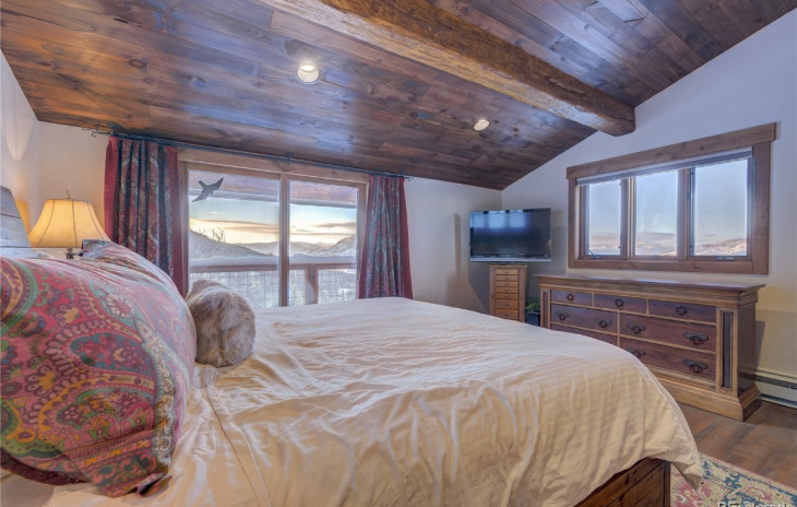 42209 Deer Road Photo