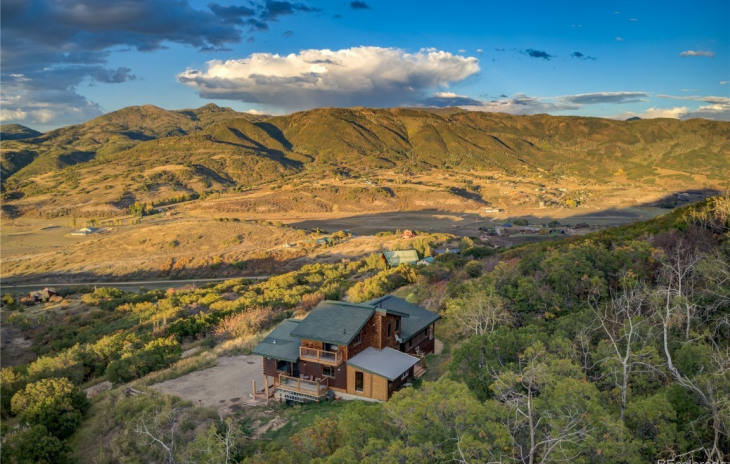 42209 Deer Road Photo