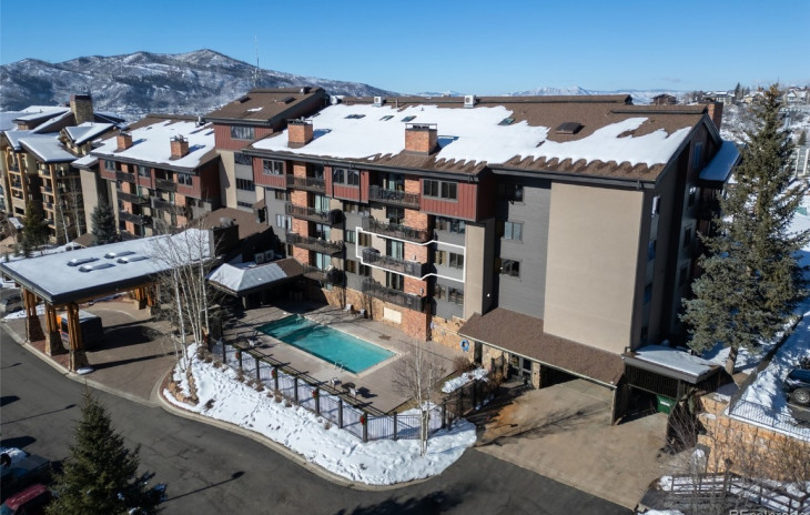 2420 Ski Trail Lane Photo