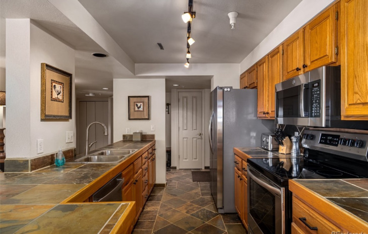 1855 Ski Time Square Drive Photo