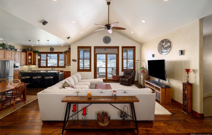 38325 Rollinghills Lane Photo