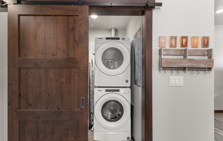 360 Fox Springs Circle Photo