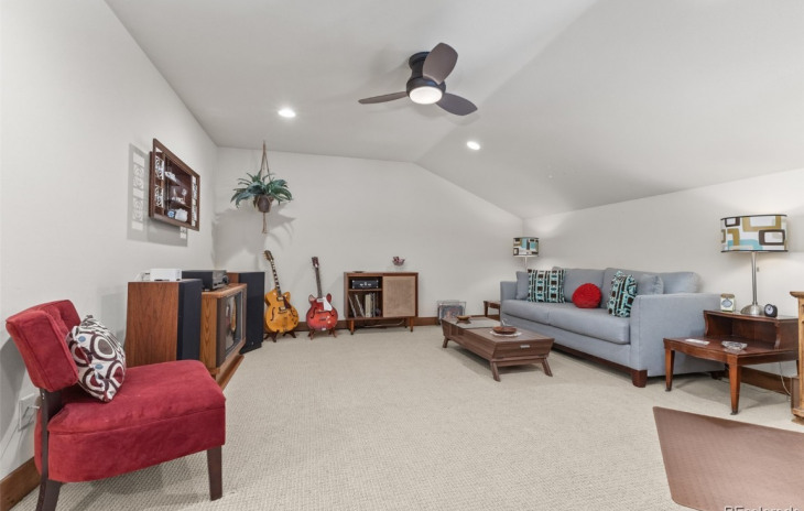 3211 Snowflake Circle Photo