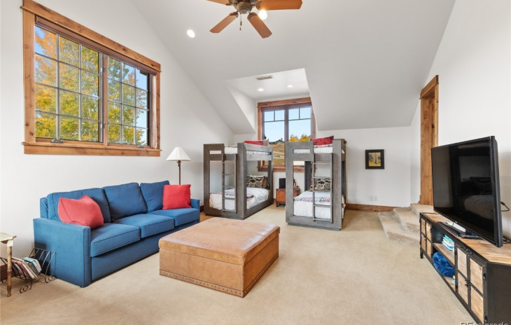 30600 Lake Shore Trail Photo