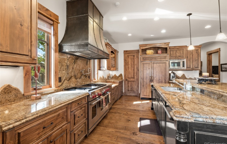30600 Lake Shore Trail Photo