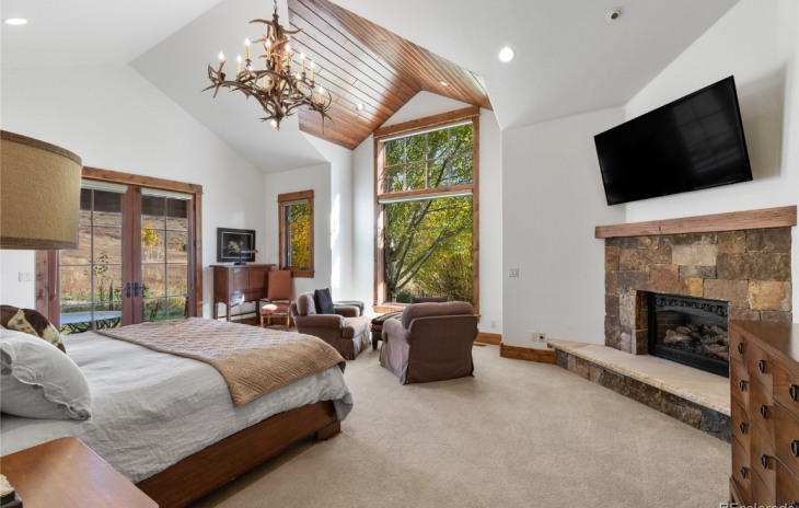 30600 Lake Shore Trail Photo