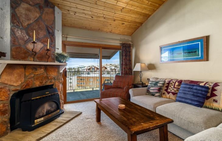 2350 Ski Trail Lane Photo