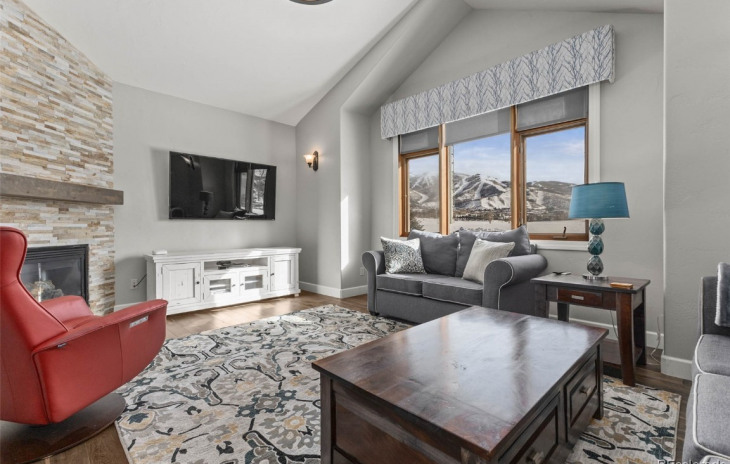 532 Parkview Drive Photo