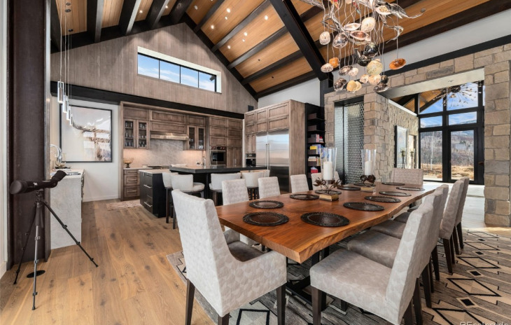 33915 Meadow Creek Drive Photo