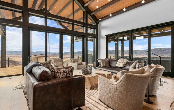33915 Meadow Creek Drive Photo