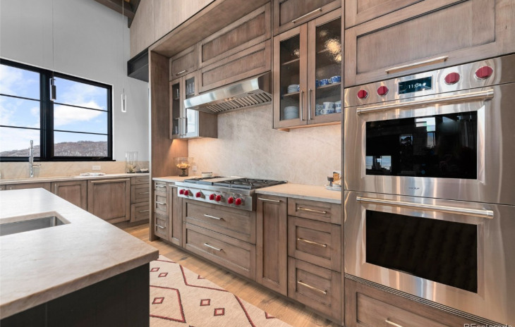 33915 Meadow Creek Drive Photo